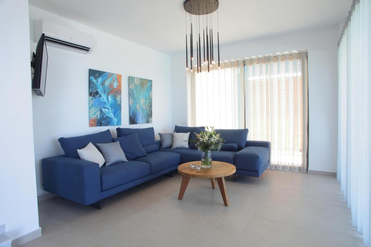 Capro - Milos Bay Villas Áyios Nikítas Екстериор снимка