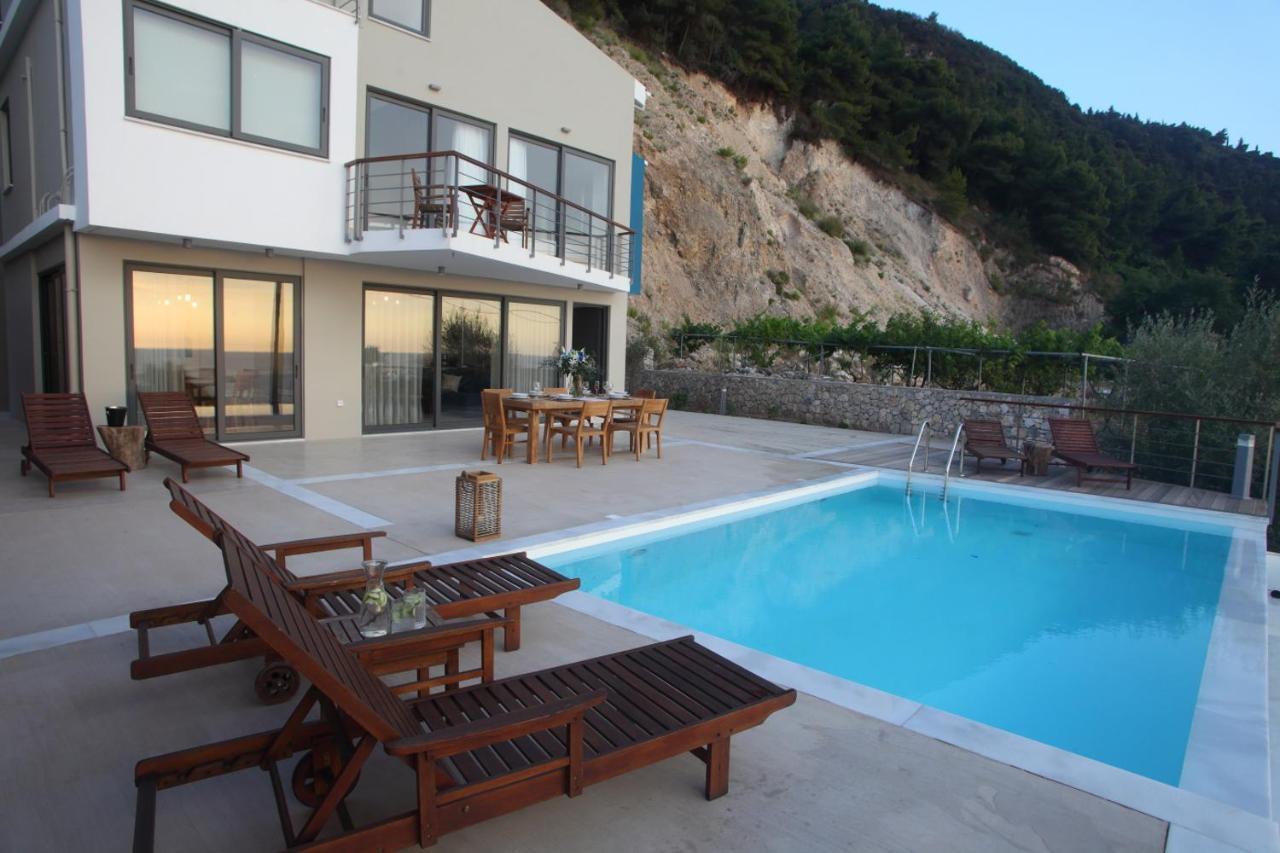Capro - Milos Bay Villas Áyios Nikítas Екстериор снимка