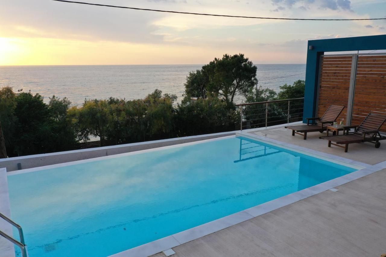 Capro - Milos Bay Villas Áyios Nikítas Екстериор снимка
