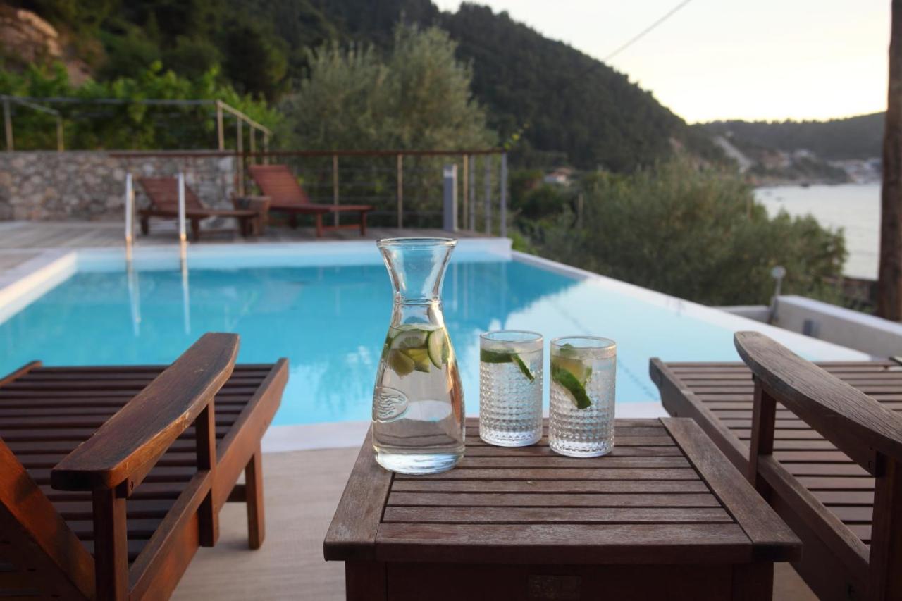 Capro - Milos Bay Villas Áyios Nikítas Екстериор снимка