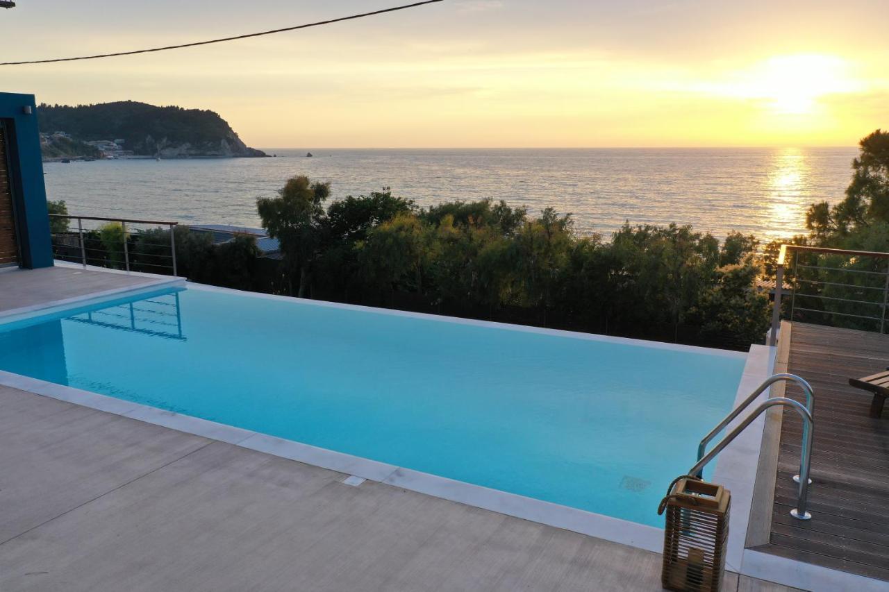 Capro - Milos Bay Villas Áyios Nikítas Екстериор снимка